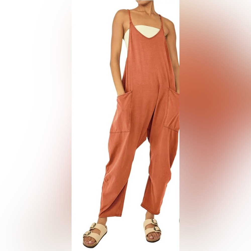 🦊 V-Neck Jumpsuit - Size Small